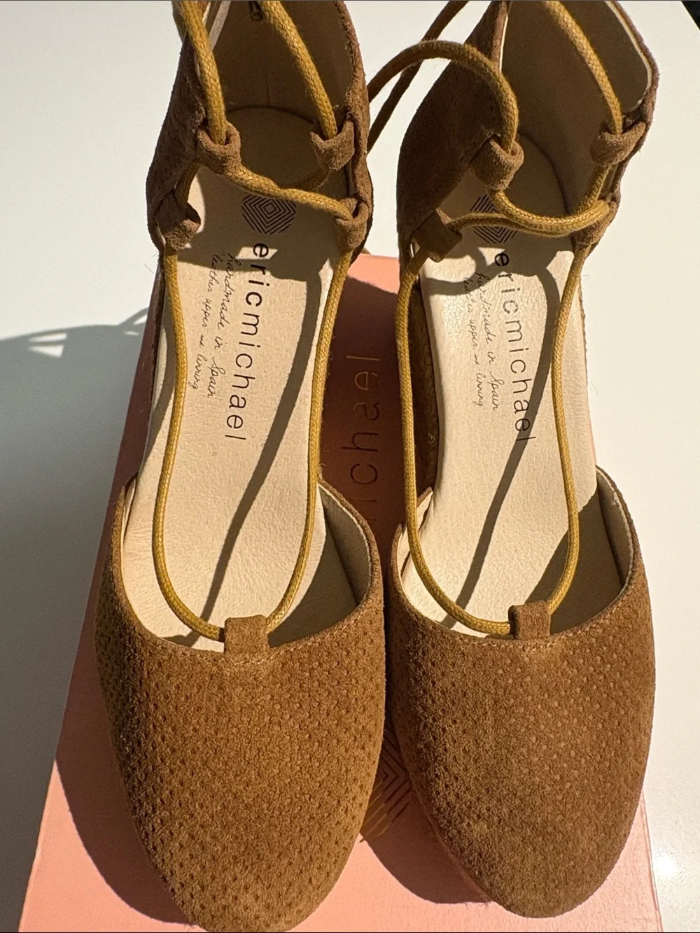 Eric Michael jute tone perforated
